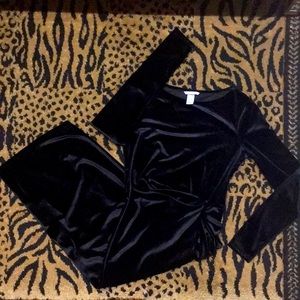 H&M Black Velvet Dress 🖤 Size Small